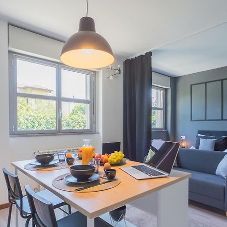 Black Loft Como By Rent All โกโม ภายนอก รูปภาพ