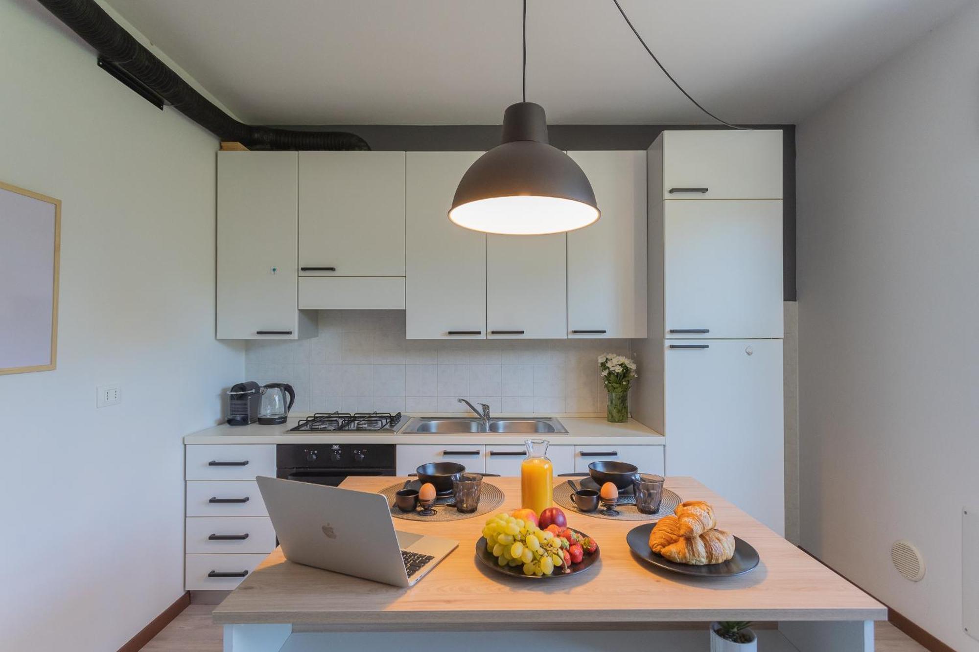 Black Loft Como By Rent All โกโม ภายนอก รูปภาพ