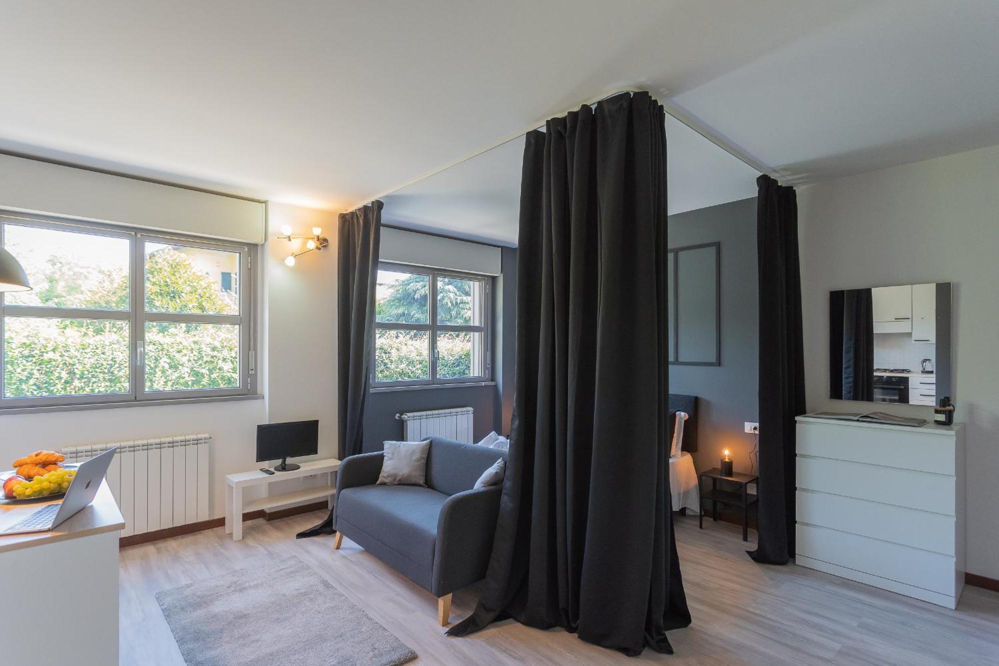 Black Loft Como By Rent All โกโม ภายนอก รูปภาพ