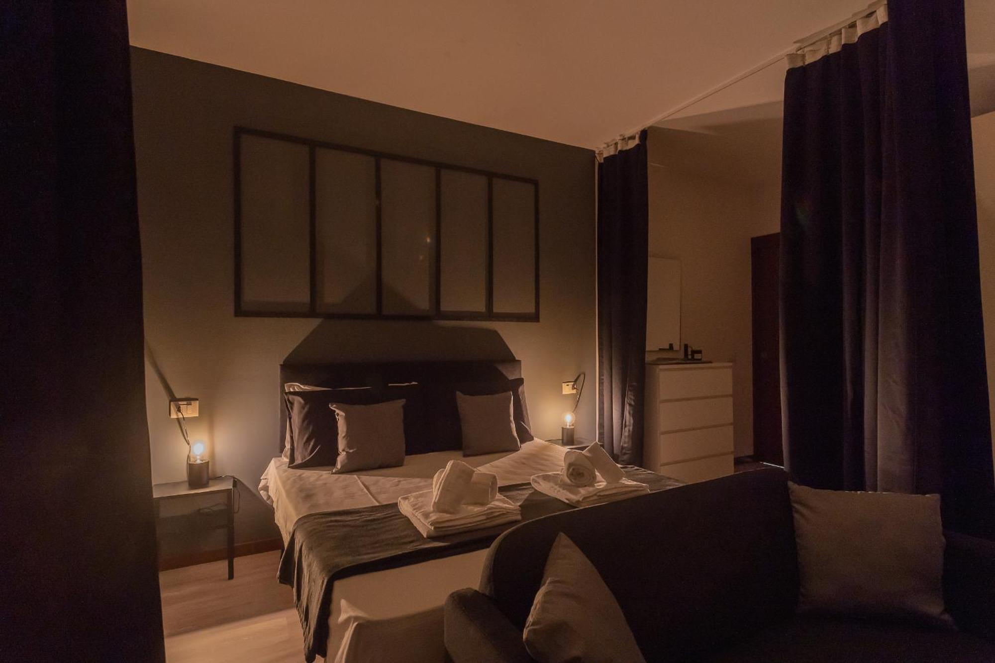 Black Loft Como By Rent All โกโม ภายนอก รูปภาพ